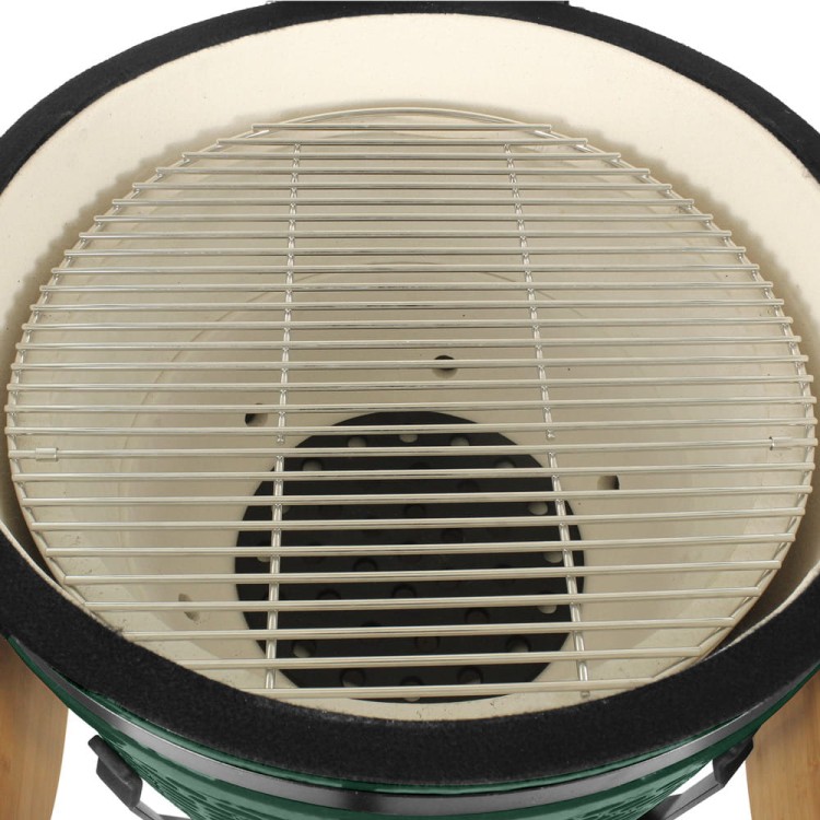 Ceramiczny grill węglowy z półkami.
