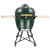 Ceramiczny grill węglowy z polkami.