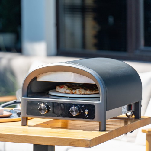 Piec do pizzy elektryczny.