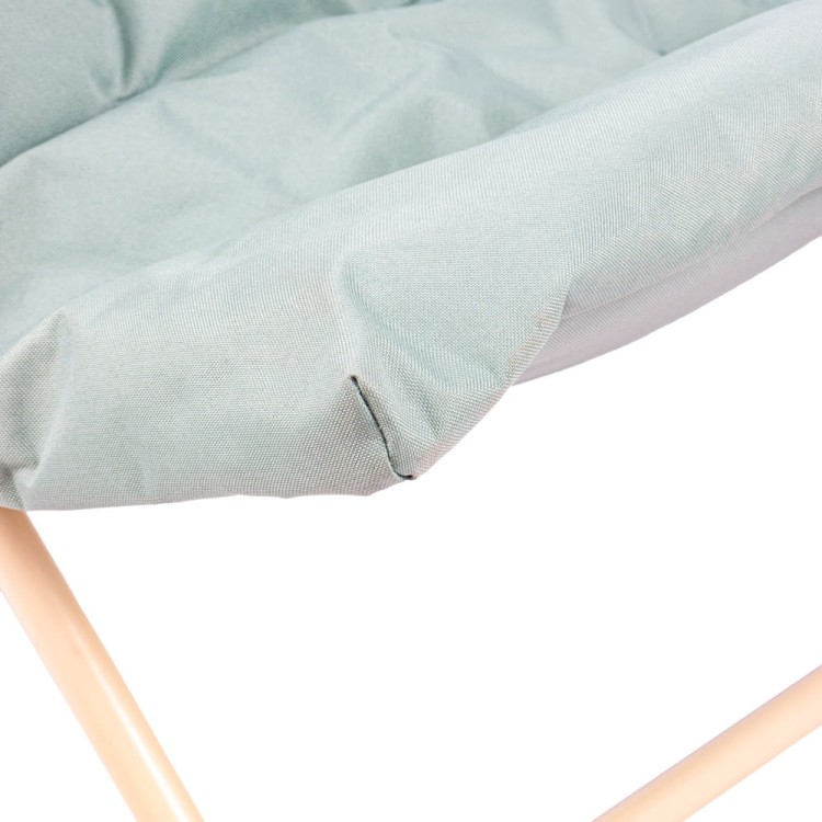 Meble kempingowe ze stolikiem.