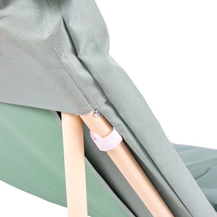 Meble kempingowe ze stolikiem.