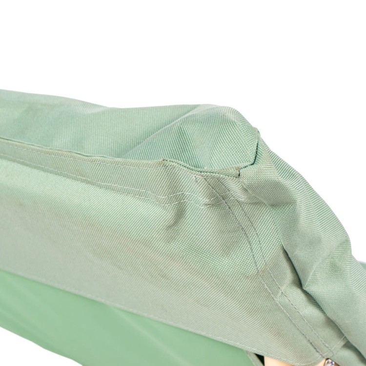 Meble kempingowe ze stolikiem.