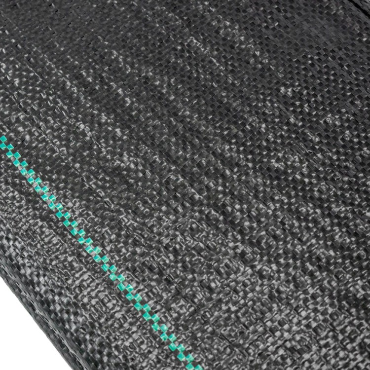 Agrowłóknina czarna.