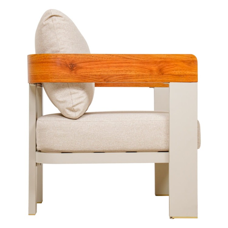 Zestaw mebli ogrodowych beżowych.