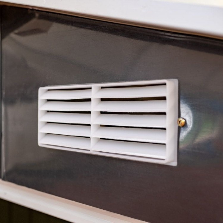 duży domek narzędziowy