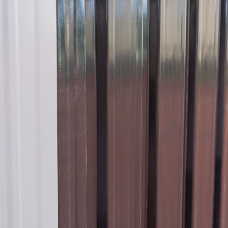 duży domek narzędziowy