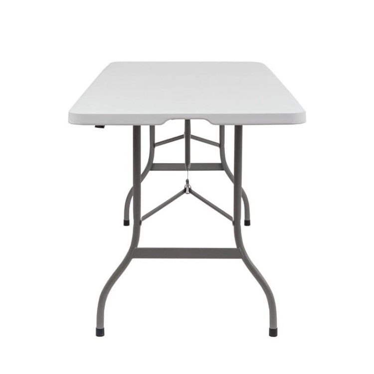 Stół cateringowy biały.