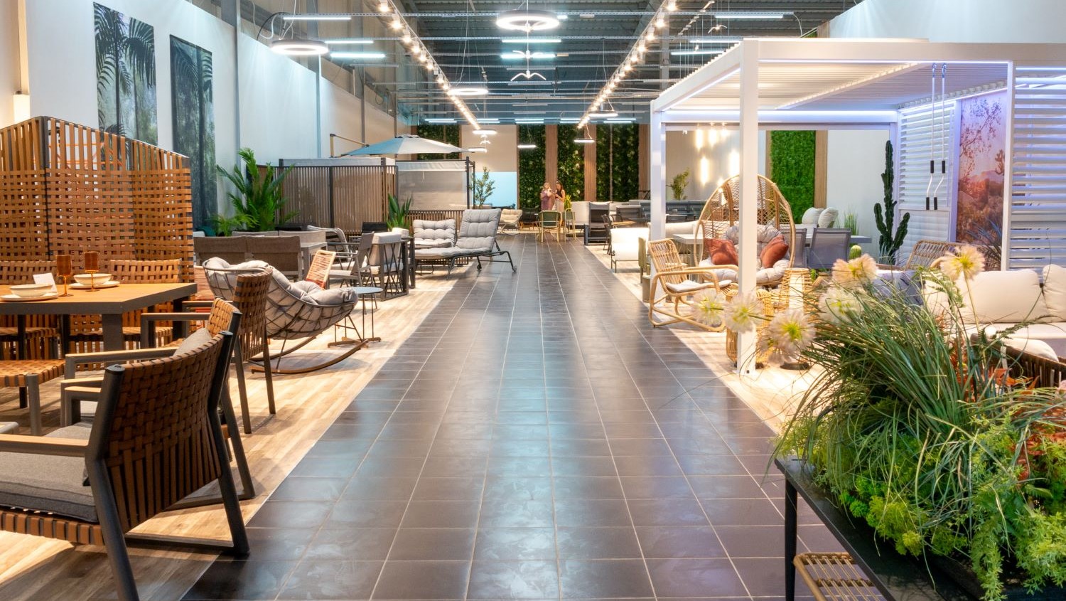 Showroom Majowo.pl w Rzeszowie - meble ogrodowe.